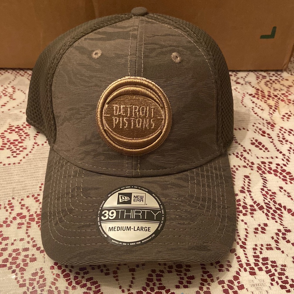 Detroit Pistons Camo Hat